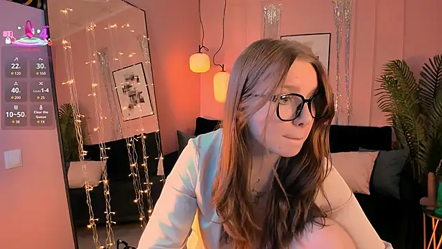 Layla Glam online show from January 2026 01:27:02 PM