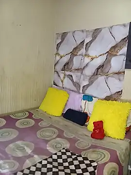 BubblyBeautiful online show from October 2025 07:04:02 PM