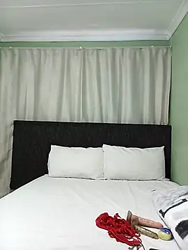 BubblyBeautiful online show from November 2025 10:51:01 AM