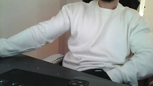 Snapshot of yourfantasy777 chatting on November 2025 04:33:01 PM yourfantasy777 online show from November 2025 04:33:01 PM