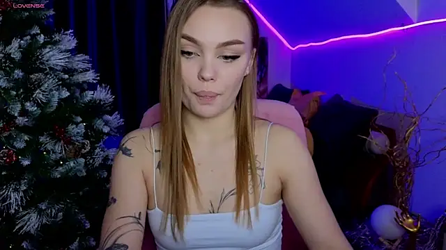 KitsyMoore online show from January 2026 06:11:01 PM