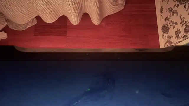 crisso06 online show from November 2025 06:24:01 AM