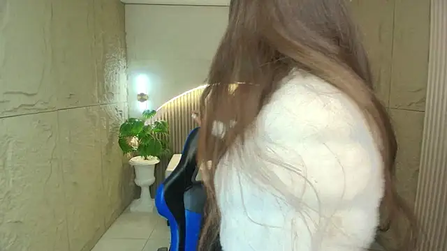 dany r  online show from April 2026 01:03:01 PM