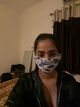COCO LOVE18 online show from September 2025 09:04:01 PM