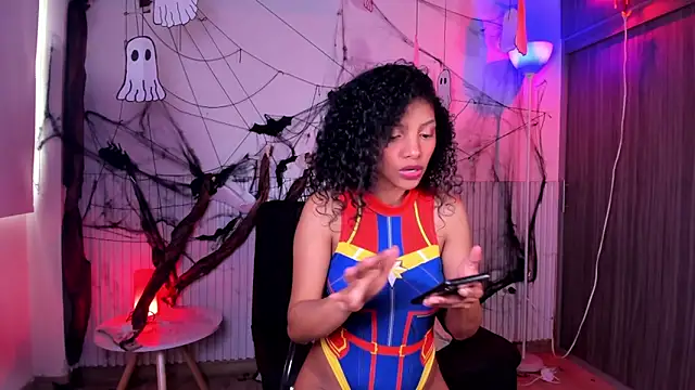 Snapshot of natalia_blue chatting on November 2025 05:58:02 PM natalia blue online show from November 2025 05:58:02 PM