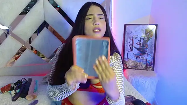 ladymooncs online show from May 2026 09:44:01 PM