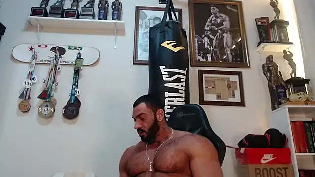 henryhadesflirt online show from April 2026 10:43:02 PM