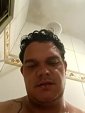Jhony3w online show from October 2025 04:41:02 AM