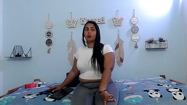 Snapshot of evannesanicol08 chatting on October 2025 02:07:02 PM evannesanicol08 online show from October 2025 02:07:02 PM