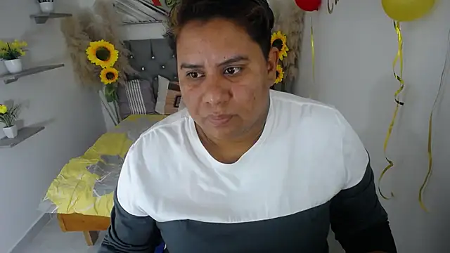 hotlesby valery online show from September 2025 12:32:02 PM