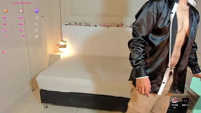 LandonRush5 online show from September 2025 07:48:02 PM