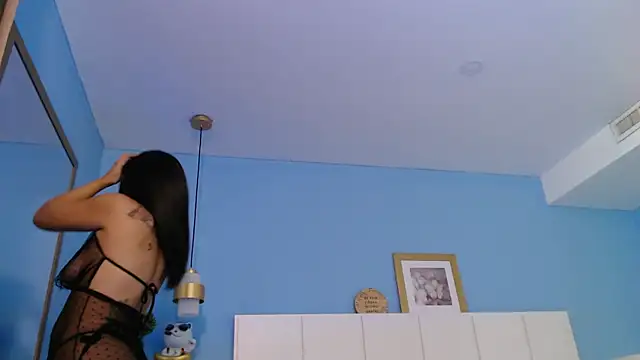 PenelopeBond online show from September 2025 01:04:01 PM