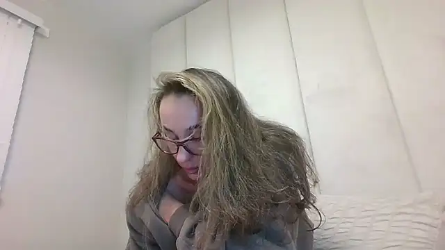 Scotishminx25 online show from September 2025 05:40:01 PM