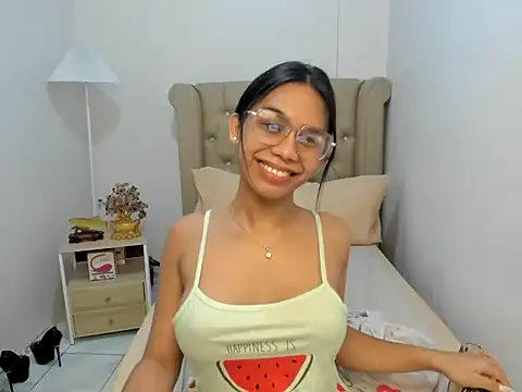 athinawilliams online show from November 2025 02:03:01 AM