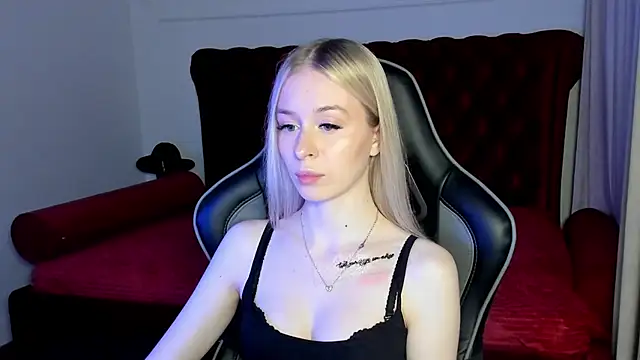 MiaGraces online show from November 2025 05:21:02 AM