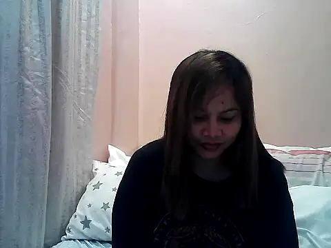 Snapshot of Amarrahlyn chatting on May 2026 10:22:02 AM Amarrahlyn online show from May 2026 10:22:02 AM