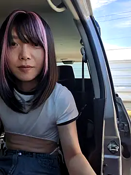 takusaki223 online show from September 2025 03:34:01 AM