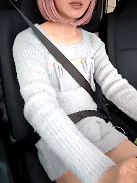 takusaki223 online show from November 2025 04:22:01 AM