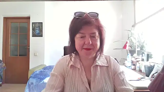 Violet Pulse online show from April 2026 06:49:01 AM