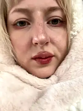 RonnieKiss online show from October 2025 05:08:01 AM