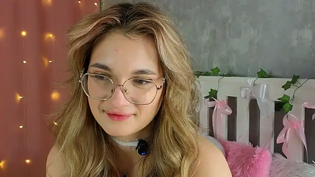 vivyboo111 online show from February 2026 09:00:02 PM