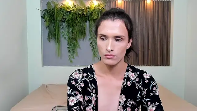Snapshot of IsabelFernandez chatting on September 2025 05:09:02 AM IsabelFernandez online show from September 2025 05:09:02 AM