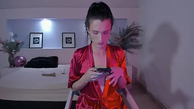 Snapshot of IsabelFernandez chatting on October 2025 05:25:01 AM IsabelFernandez online show from October 2025 05:25:01 AM