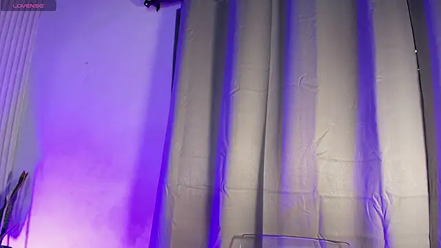 Missdionne curly online show from February 2026 11:20:01 AM