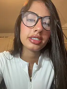 Snapshot of Julieta_Duque chatting on February 2026 01:26:02 AM Julieta Duque online show from February 2026 01:26:02 AM