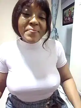 Snapshot of SONDRADAYAN chatting on September 2025 12:16:01 AM SONDRADAYAN online show from September 2025 12:16:01 AM