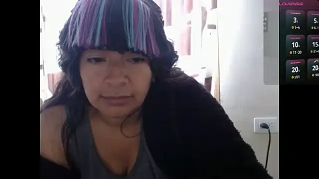 Acelinrose online show from July 2026 01:04:01 PM