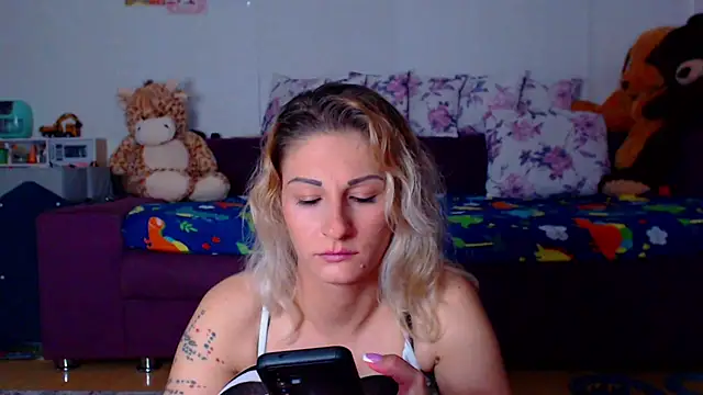 CassieSpell online show from April 2026 08:57:02 PM