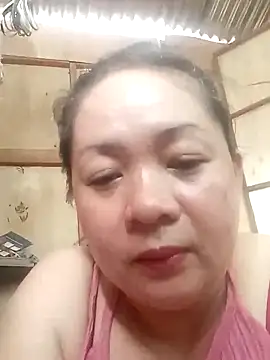 Snapshot of hornymom_01 chatting on September 2025 01:09:02 AM hornymom 01 online show from September 2025 01:09:02 AM