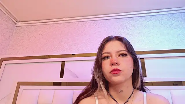 samanthaa sm online show from February 2026 12:01:02 PM