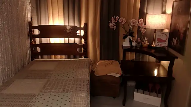 Jastine hunk online show from September 2025 01:04:01 PM