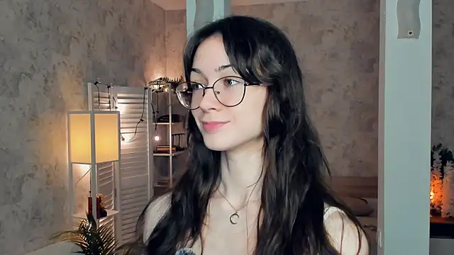 ReneeLippeatt online show from November 2025 07:46:01 PM