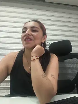 Alisson Stonee online show from June 2026 09:20:01 PM