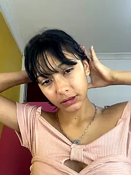 xoxo milk online show from December 2025 04:01:02 PM