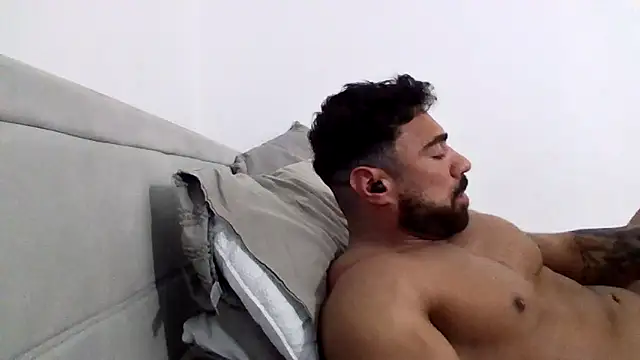 Snapshot of GymKing99 chatting on February 2026 12:10:01 PM GymKing99 online show from February 2026 12:10:01 PM