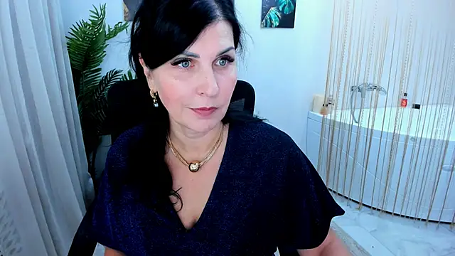 Moon Veloure1 online show from November 2025 03:30:01 AM