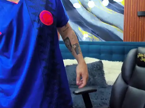 wildthor26 online show from January 2026 02:38:01 AM