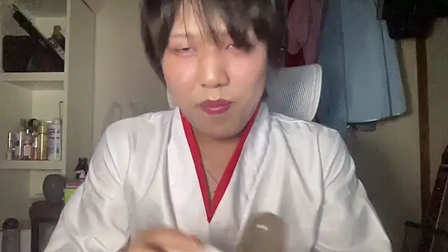 Snapshot of nuu1_221 chatting on October 2025 05:51:02 PM nuu1 221 online show from October 2025 05:51:02 PM