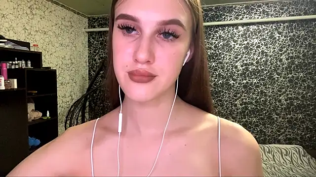 RanaBostel online show from October 2025 08:20:02 PM