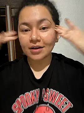 Chubby Licius online show from September 2025 02:49:01 AM