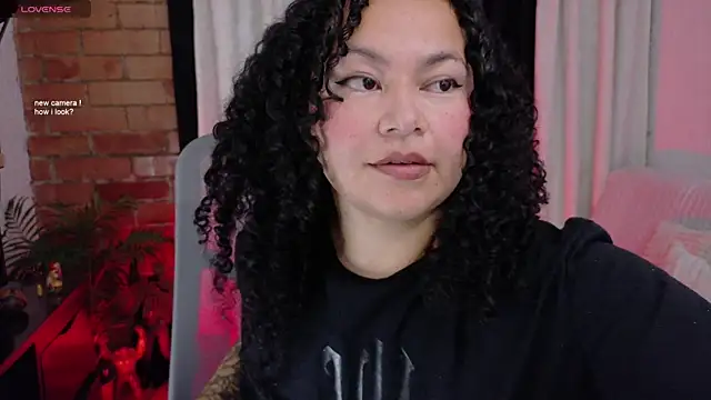 Chubby Licius online show from April 2026 11:53:02 PM