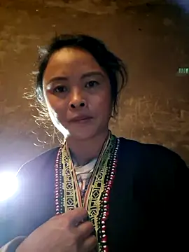 xuxulovezz online show from November 2025 11:43:01 AM