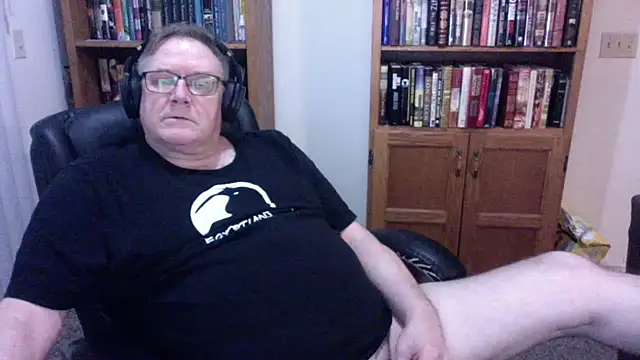 Snapshot of Vinyl22@xh chatting on May 2026 03:46:02 AM Vinyl22xh online show from May 2026 03:46:02 AM