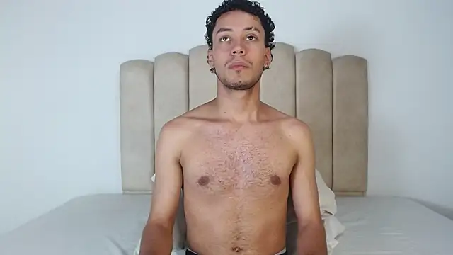 aroncooper1 online show from November 2025 09:47:02 AM