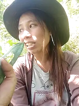 ruby-00 online show from November 2025 05:18:01 AM