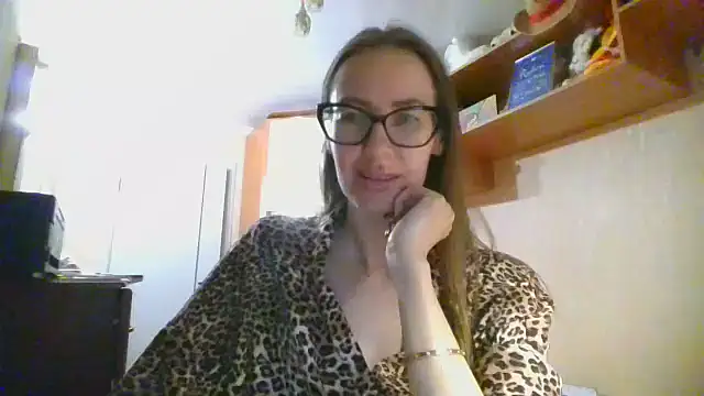 Snapshot of Norivann chatting on November 2025 01:11:01 PM Norivann online show from November 2025 01:11:01 PM